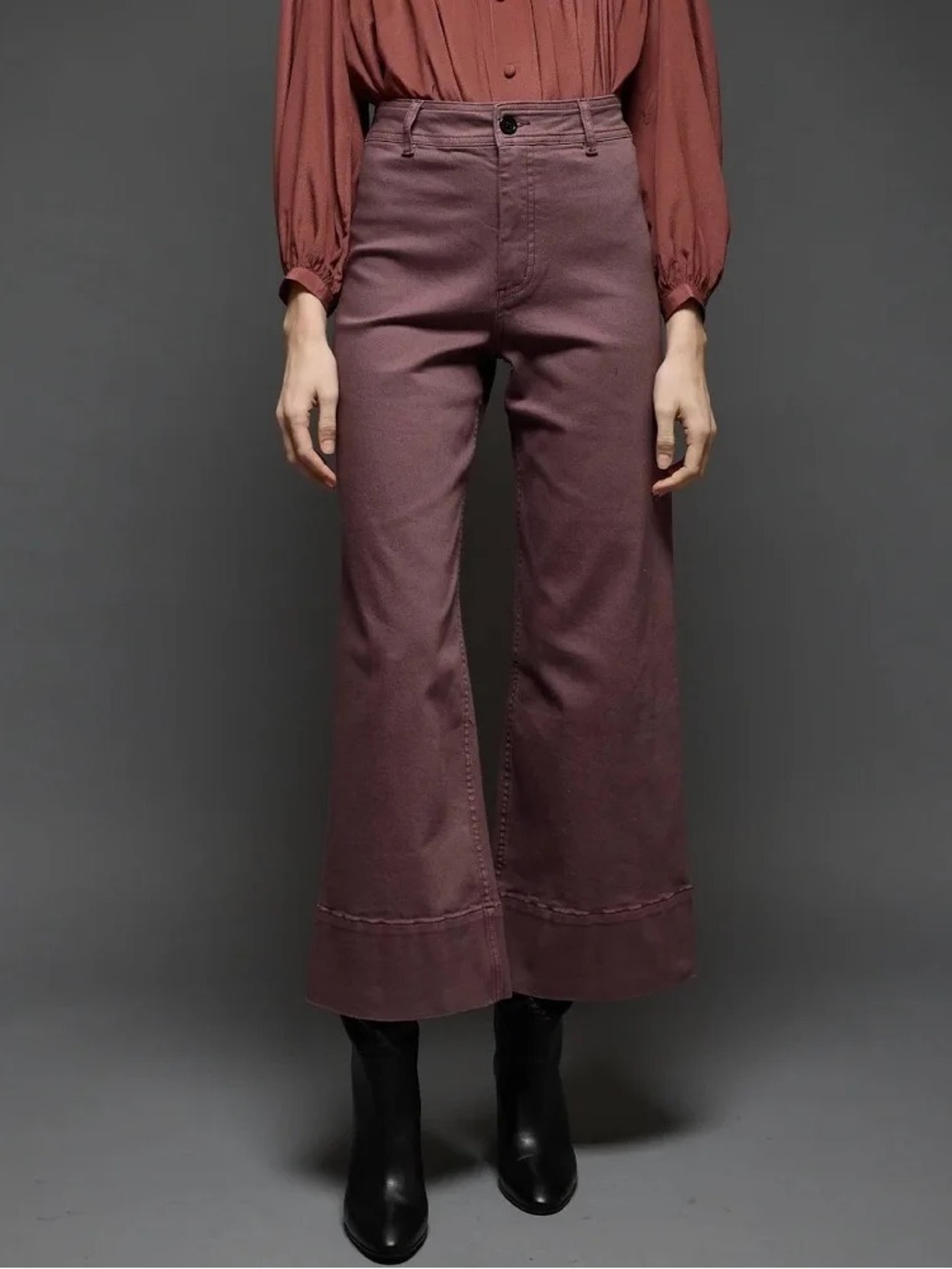 Wide-Leg High-Rise Pants in Plum